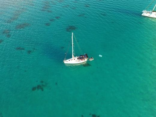 Bali Sailboat Jeanneau Sun Odyssey 42i alt tag text