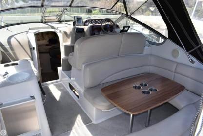 Charter Motorboat Four Winns Vista 328 Porquerolles