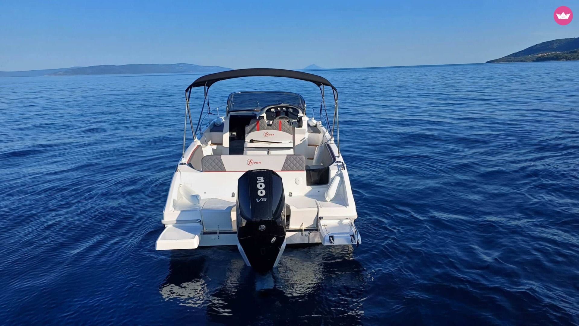 Bateau à moteur Saver 750 WA 300cv 4