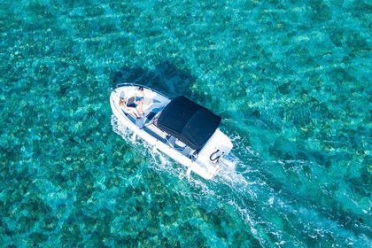 Atlantic 670 à louer avec skipper à Trogir