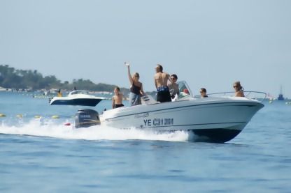 Location Bateau à moteur Jeanneau Cap Camarat 625 L'Île-d'Yeu