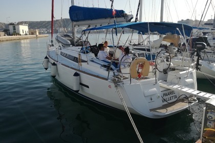 Verhuur Zeilboot Jeanneau Sun Odyssey 409 Sliema