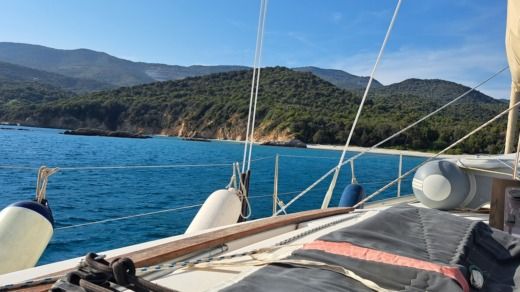 Toulon Sailboat Dufour 412 alt tag text