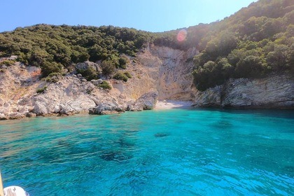 Daily Cruises in Syvota with captain!