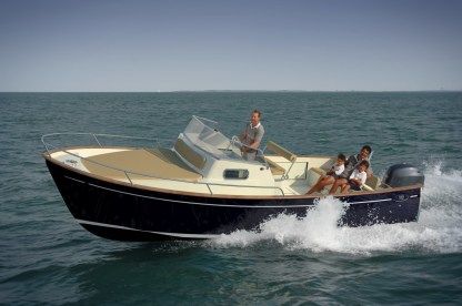 Location Bateau à moteur Rhea Marine Rhéa 27 Escapade Hendaye