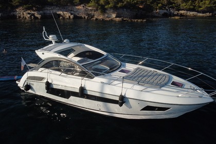 Location Bateau à moteur Sunseeker Portofino 40 Ajaccio