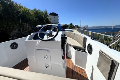 SilverYacht Silver 555