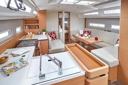 Jeanneau Sun Odyssey 410 "Borgeri"