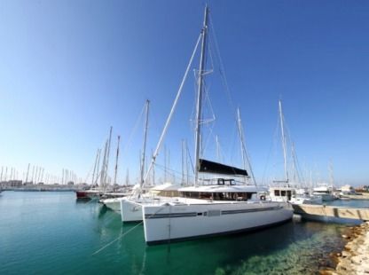 Charter Catamaran Lagoon 450 Santa Maria
