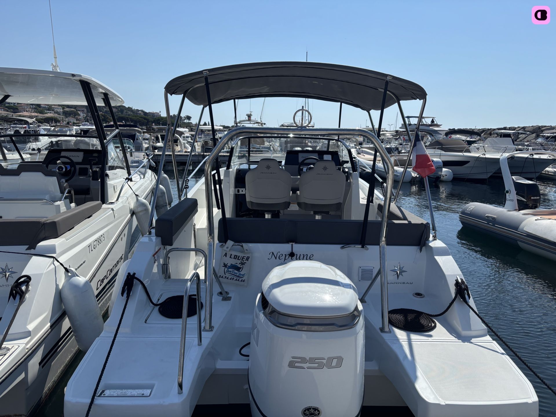 Bateau à moteur Jeanneau Cap Camarat 7.5 Wa 250cv 6
