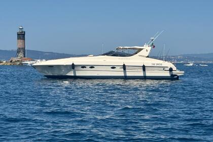 Hire Motorboat Riva 54 Aquarius Rosignano Solvay