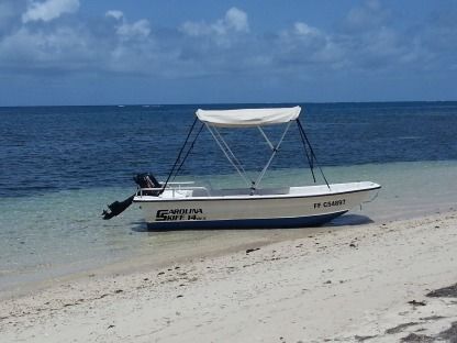 Location Bateau à moteur Carolina 14 Le François