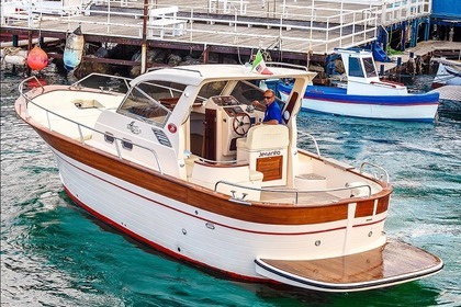 Hire Motorboat APREAMARE SEMICABINATO Positano