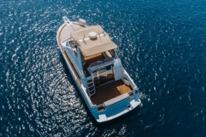 Charter Motorboat Carver 2012 Dubai