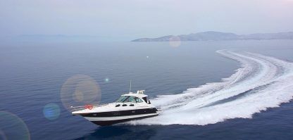 Charter Motorboat Cruiser Yachts Cruiser Yachts 430 Skiathos