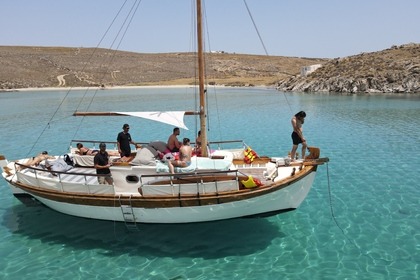 Miete Segelboot traditional wooden boat Mykonos