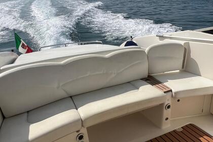 Noleggio Barca a motore Marina d'Arechi Cranchi CSL 28 Salerno