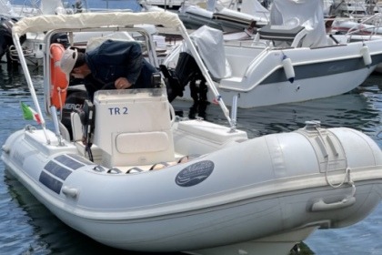 Aluguel Barco sem licença  Lomac Nautica 500 IN Catânia