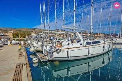 Miete Segelboot BENETEAU OCEANIS 38.1 Trogir