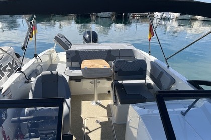 Miete Motorboot Bayliner VR 6 Cala Nova