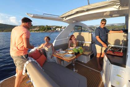 Hyra båt Motorbåt Sealine Sealine F430 Brač