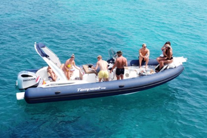 Charter RIB Capelli Tempest 775 Ibiza