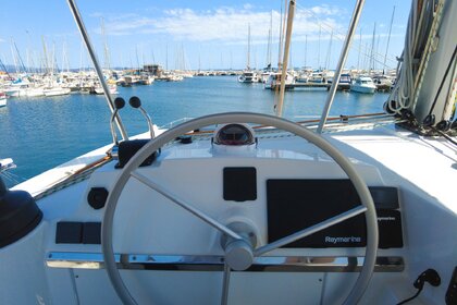 Location Catamaran Catana Group Bali 4.4 - 4 + 1 cab. Port Charles Ornano