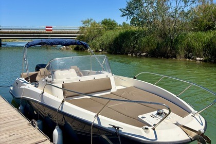 Miete Motorboot Quicksilver Activ 675 Sundeck Carnon