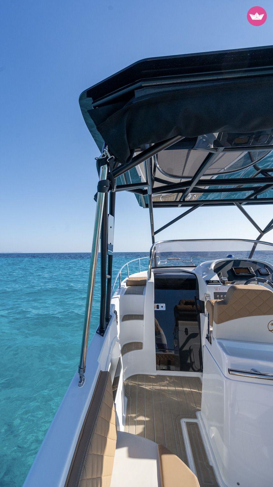Bateau à moteur Saver 750wa hardtop 250cv 7