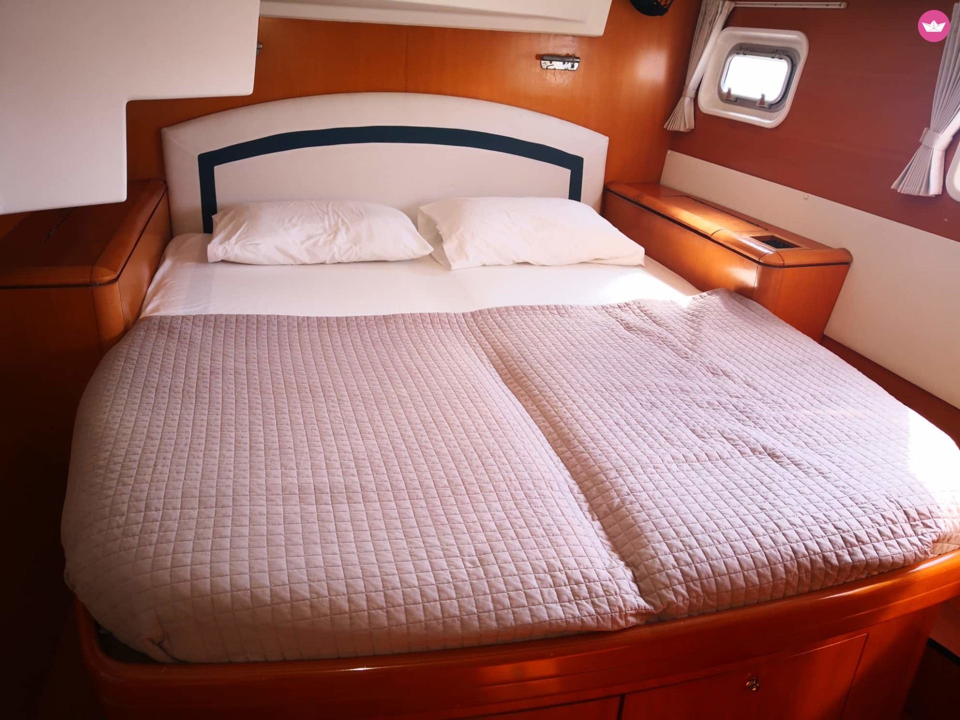 Catamaran Lagoon 500 for hire