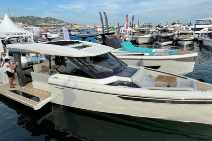 Rental Motorboat SAXDOR SAXDOR 400 GTO Le Lavandou
