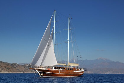 Beautiful 30 meter classic gulet with style