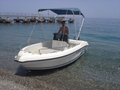 Charter Motorboat Ranieri Open 500 Patti