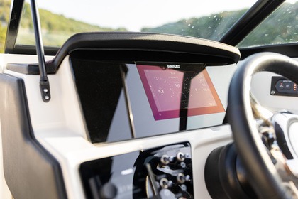 Sea Ray 230spx 250PS