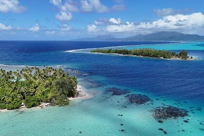 discover Tahaa & Raiatea onboard Aldebaran