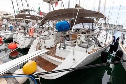 Noleggio Barca a vela Jeanneau Sun Odyssey 44i Piombino