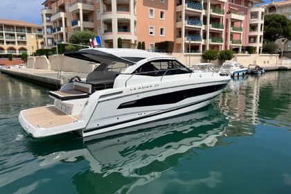 Location Bateau à moteur Jeanneau Leader 36 Fréjus