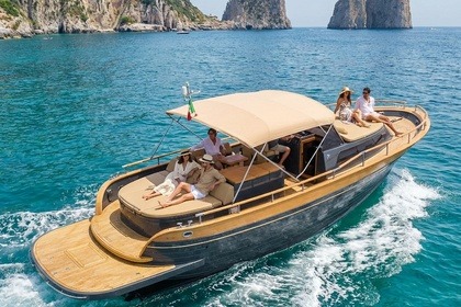 Verhuur Motorboot Modern Gozzo Positano OPEN Capri