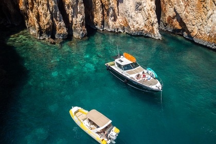 Verhuur Motorboot SEA RAY 390 Hvar
