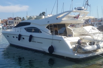 Ferretti 53 flybridge