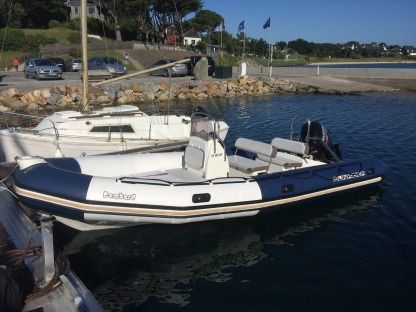 Location Semi-rigide Bombard Sunrider Guidel