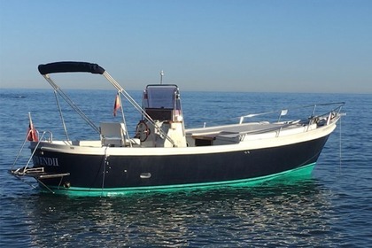 Hire Motorboat Dasamarine 25 Sotogrande
