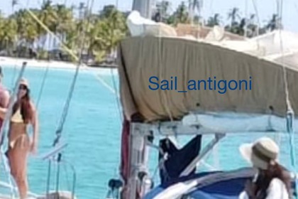 Private sailing boat for 2 people