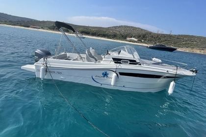 Rental Motorboat Pacific Craft 750 Sun Cruiser Cannes