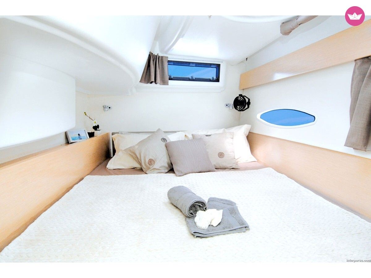 Catamaran Fountaine Pajot Lipari 41 11m 7