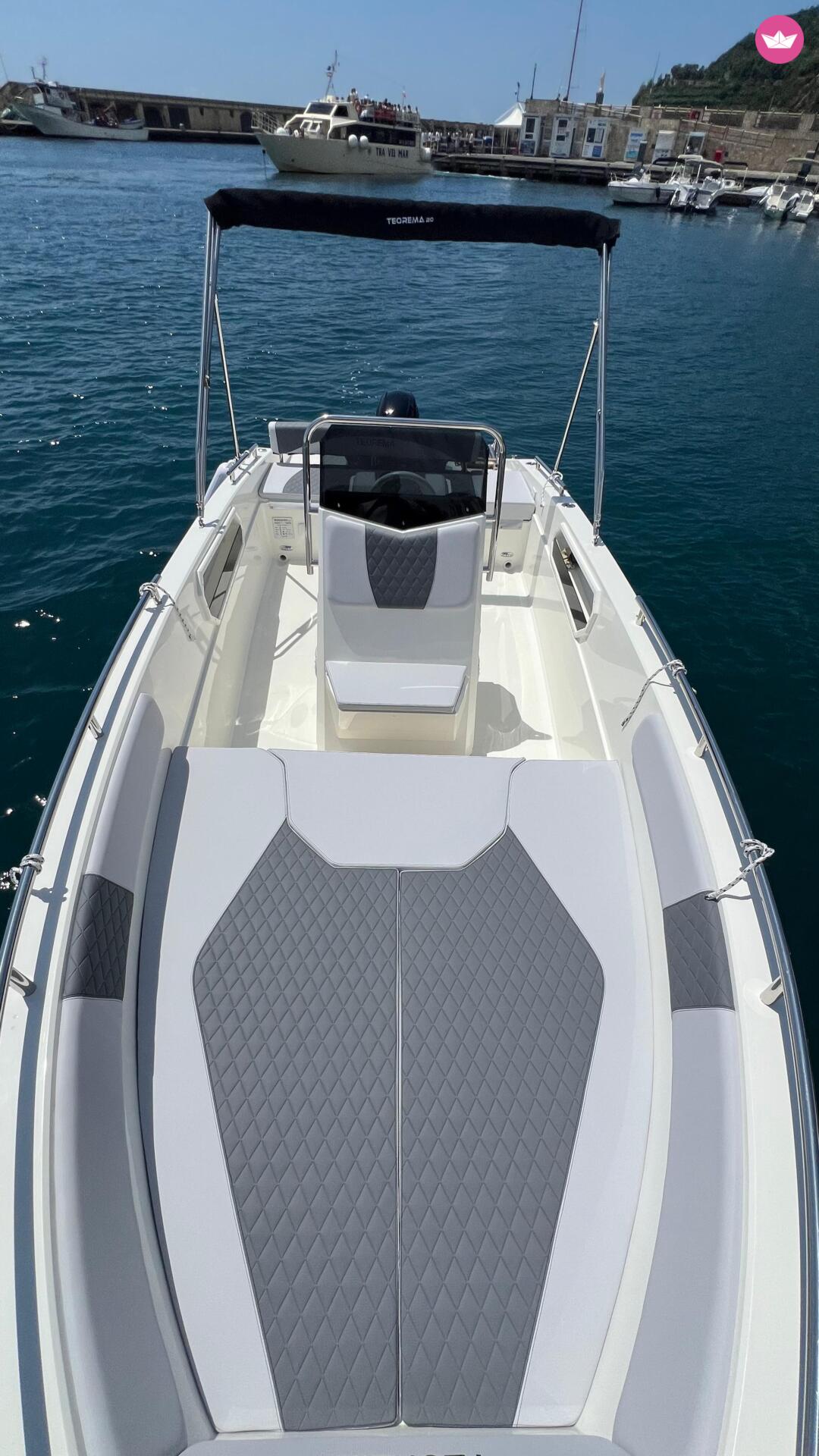 Bateau à moteur Kolmarine Teorema 40cv 2