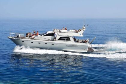Hyra båt Motorbåt Ferretti Altura 52s Rethymno