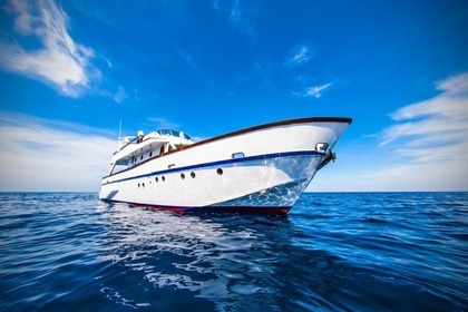 Hire Motorboat Grecale Boat Charter Marsaxlokk