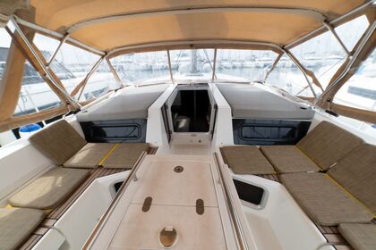 Oceanis 51.1 with A/C