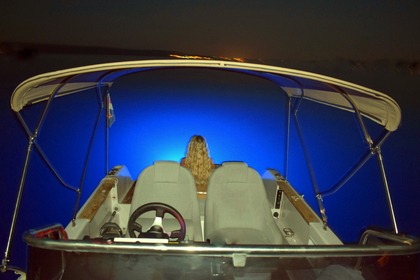 Focus 23 SunnDeck Deluxe